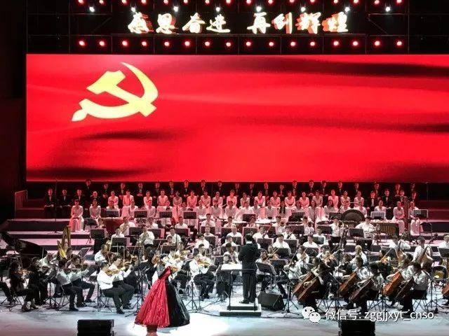 逃出昏暗的地下室